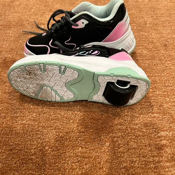 Heelys - Picture 2 of 2